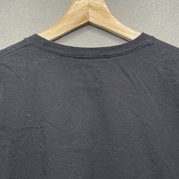 Star Wars Luke Skywalker Battles Darth Vader Black Graphic T-Shirt M Mad Engine - Picture 4 of 7